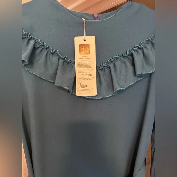 Elegant Blue Ruffle Maxi Dress - Picture 3 of 3